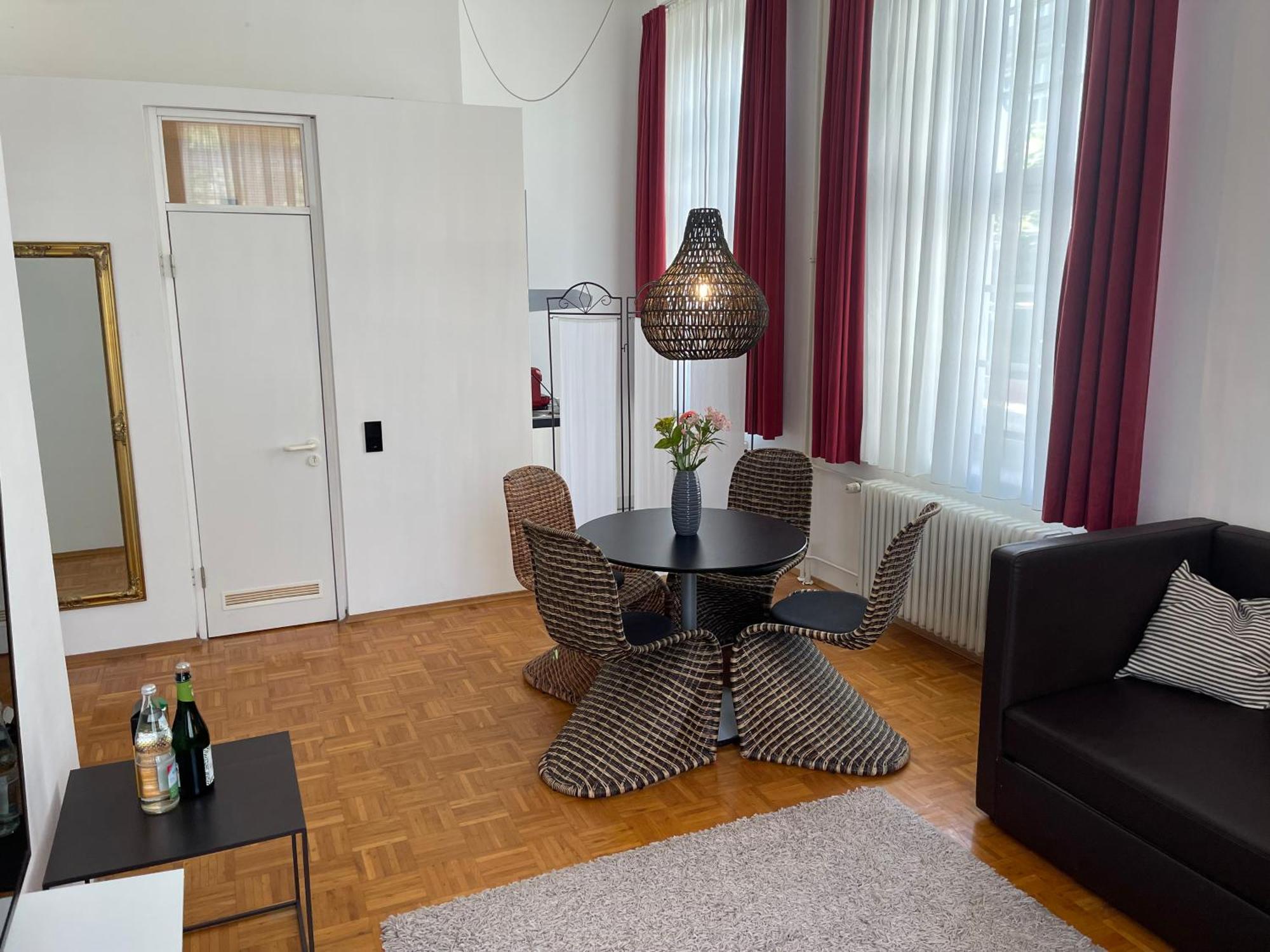 Whliving - Apartments & Studios In Constance Exterior photo